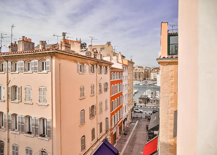 Heart Of Marseille, Loft Atypical & Spacious , Perfect For Couple And Couple With 1 Small Kid, Perfect For 2 Friends